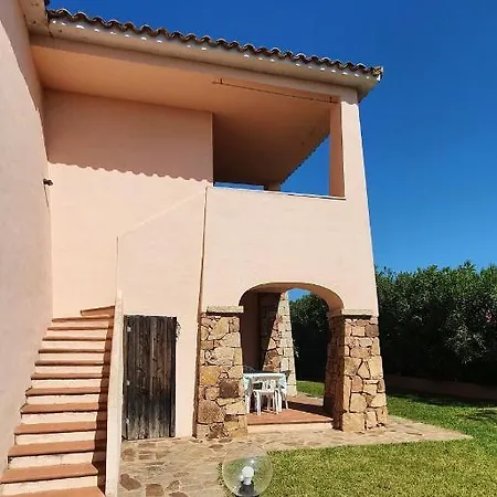 Tatil Evi Iss Travel, Le Carrube Two Bedrooms With Air Conditioning San Teodoro (Sardinia)
