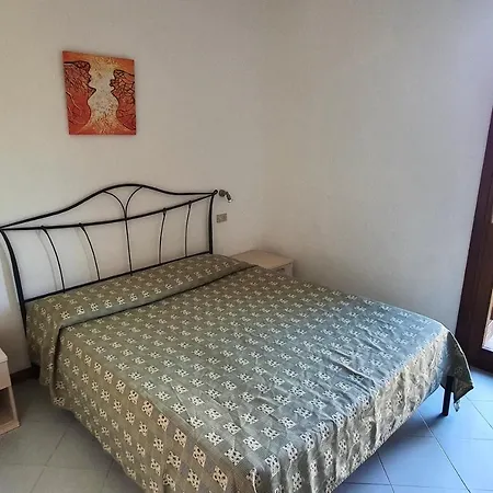 Iss Travel, Le Carrube Two Bedrooms With Air Conditioning Tatil Evi *